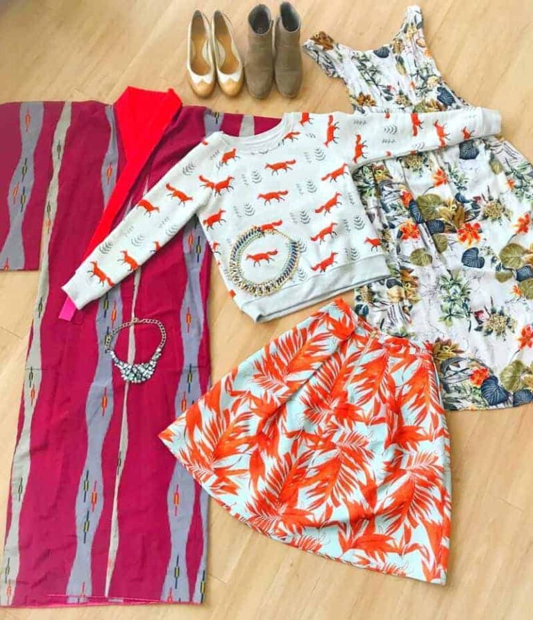 10 Tips for Joyfully Decluttering Clothing with the KonMari Method