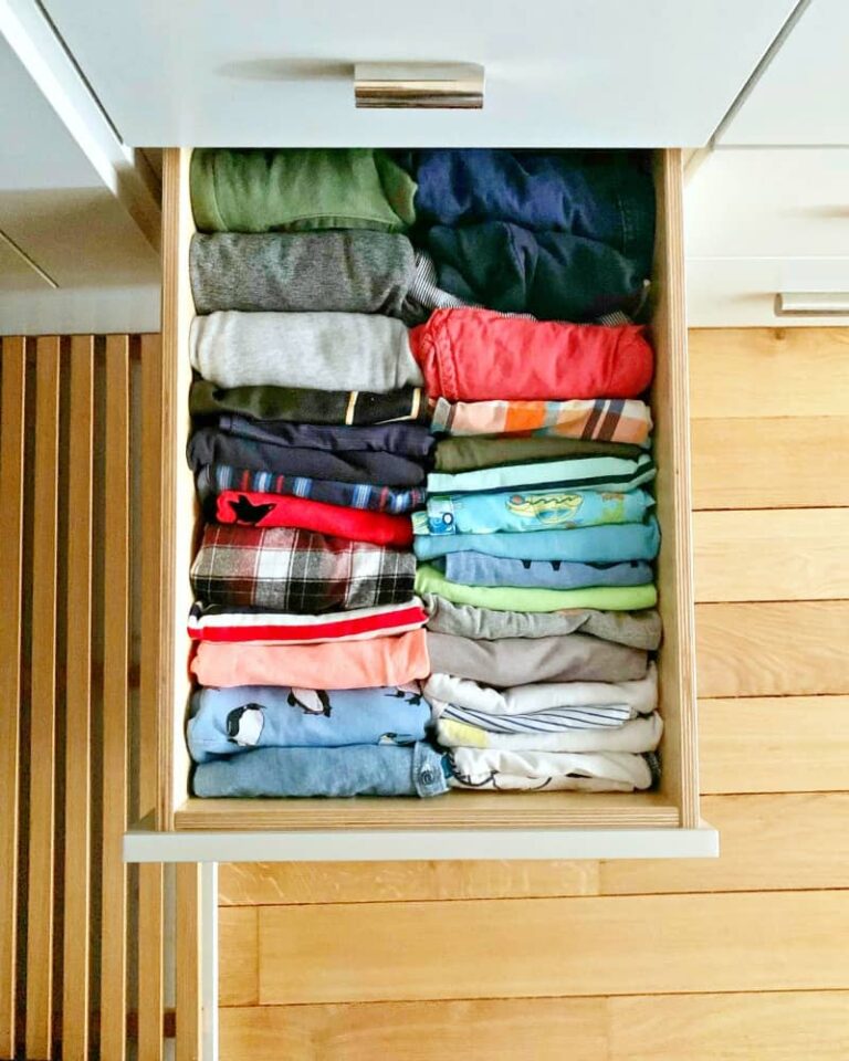 The Marie Kondo Folding Method is Life-Changing – How to Do It Yourself!