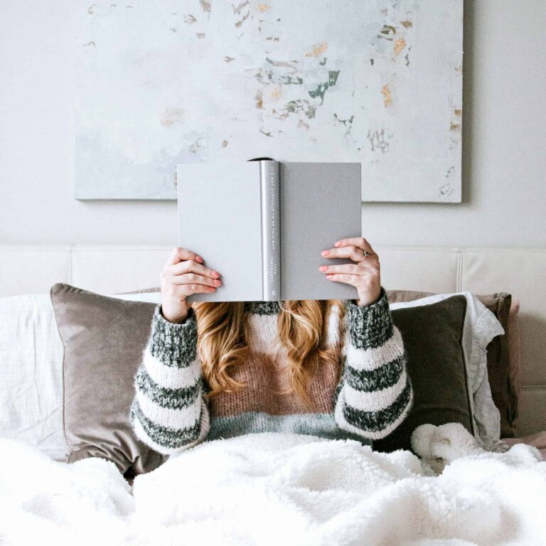 18 Best Books on Minimalism to Completely Transform Your Life