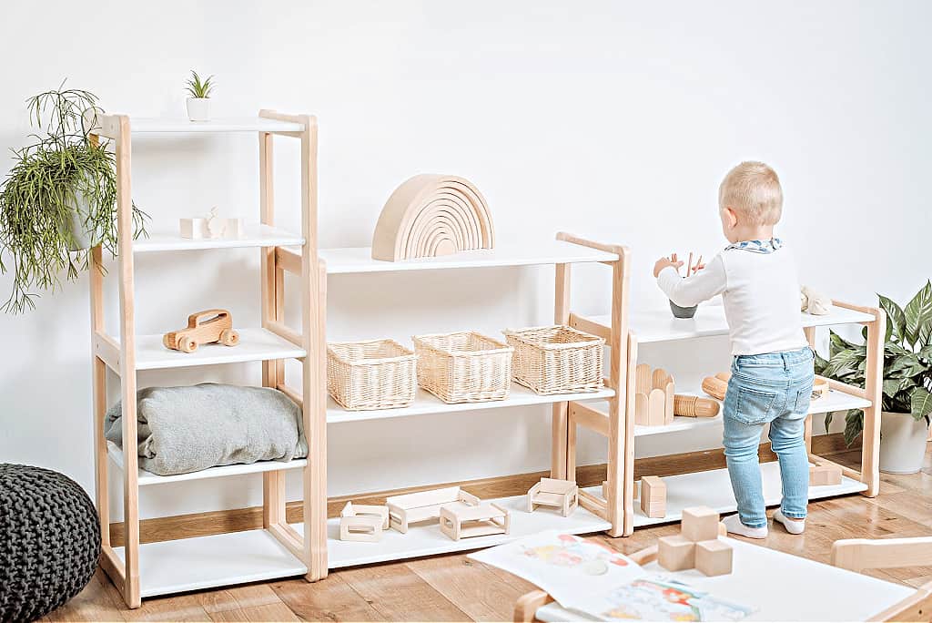 A minimalist kids toy shelf