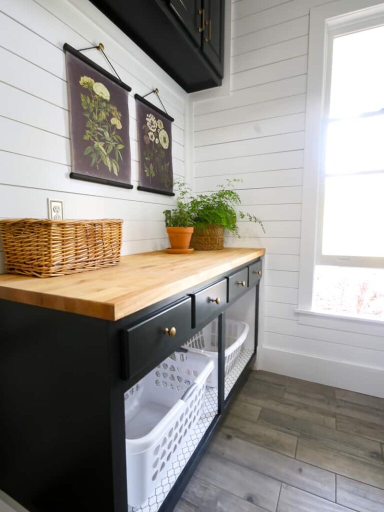 15 Extra-Fresh Laundry Room Organization Ideas to Stay Tidy & Clean